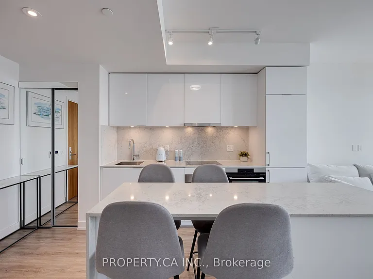 15 Queens Quay E #2203 — Photo 9