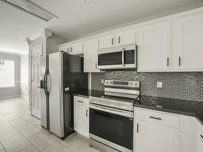 11 Verbena Bend Pl — Photo 11