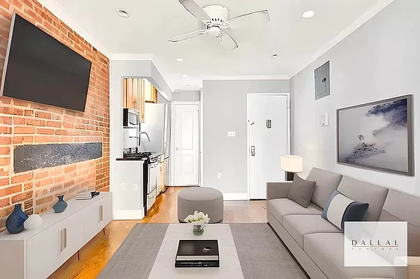 Rented by DALLAL | media 35