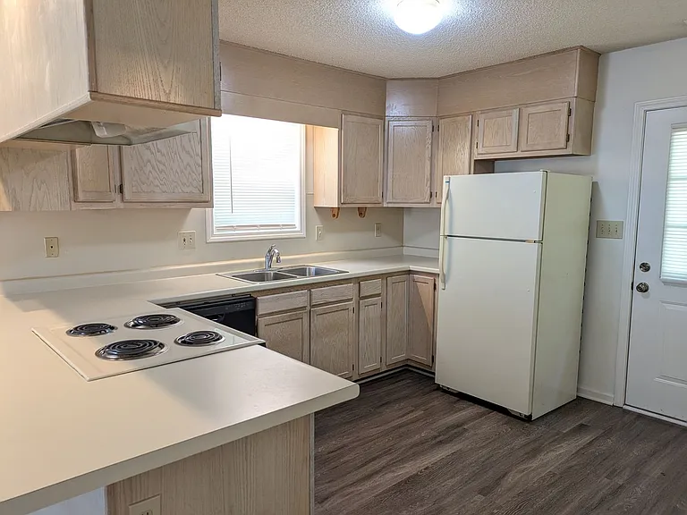 111 Birdie Ct — Photo 11