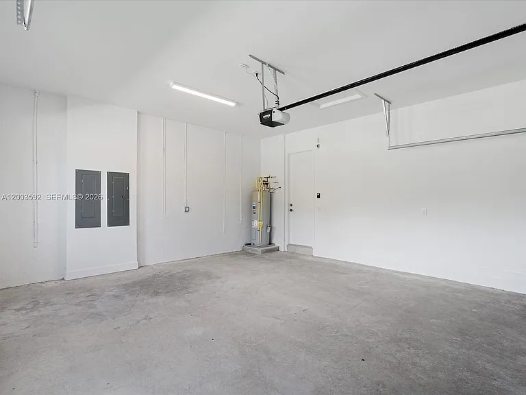 19602 NE 14th Ct — Photo 57