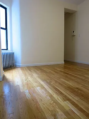 Rented by City & Suburban | media 21