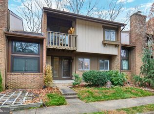 8566 Gwynedd Way, Springfield, VA 22153