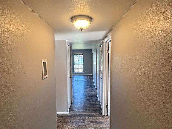 3rd image of 919 W Crestwood Dr APT A4