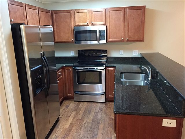 2nd image of 189 Fox Glen Ct #0