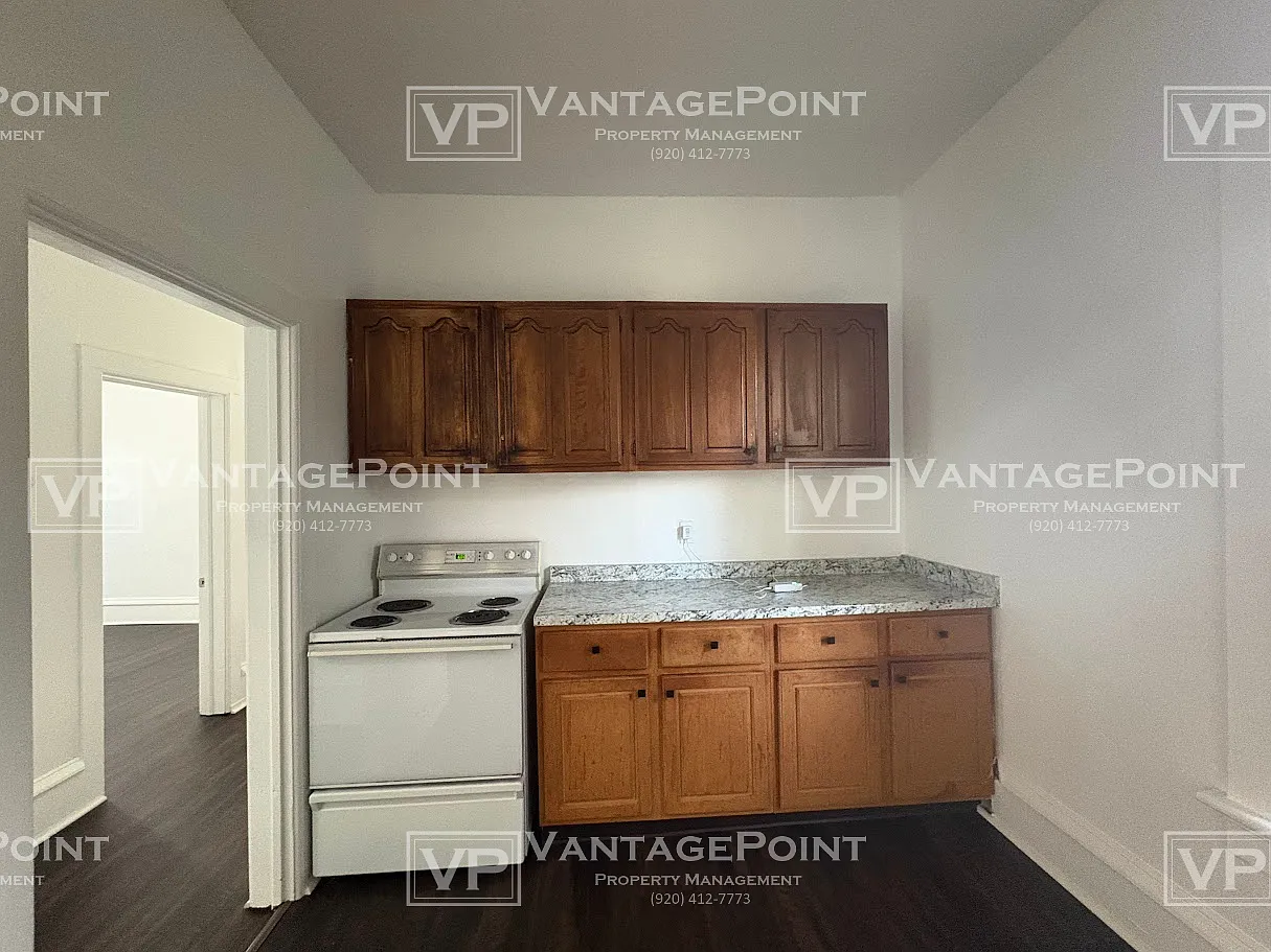 843 Pierce Avenue - 4 — Photo 3