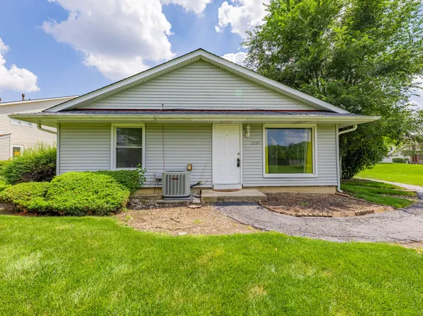 2329 Carnation Dr Unit 2329, Crest Hill, IL 60403