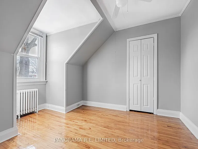 8 33rd St #4 — Photo 9