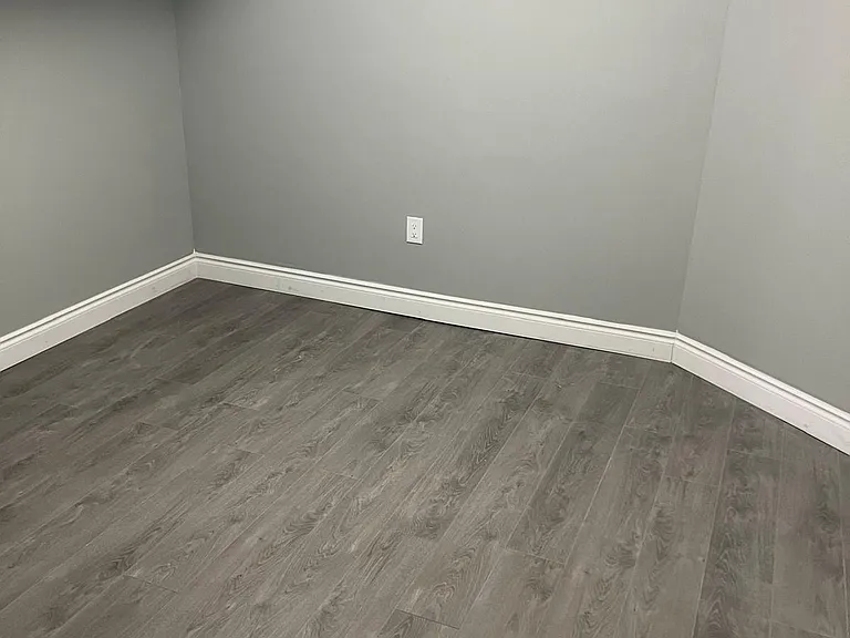 77 McKenzie Way — Photo 1