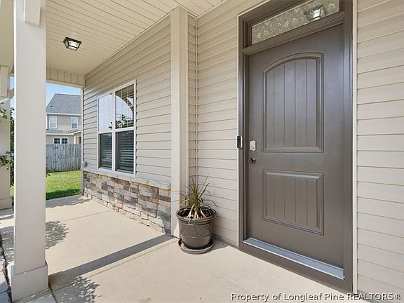 5th image of 852 Bellingham Way