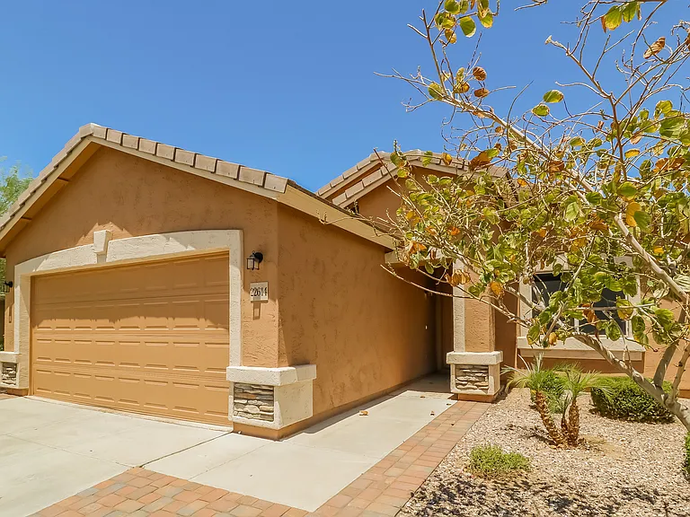 22614 W Papago St — Photo 3