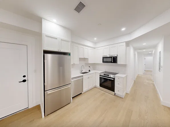 34 Orkney Rd, Brighton, MA
