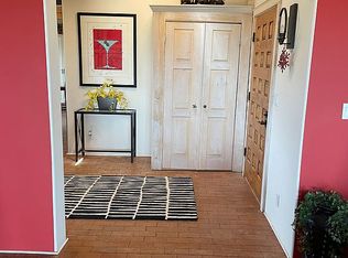 7 Cuesta Ln, Santa Fe, NM 87508