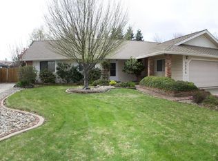 2035 Jewell Ln, Redding, CA 96001