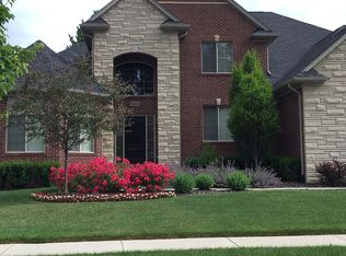 11403 Langsley Dr, Shelby Township, MI 48315