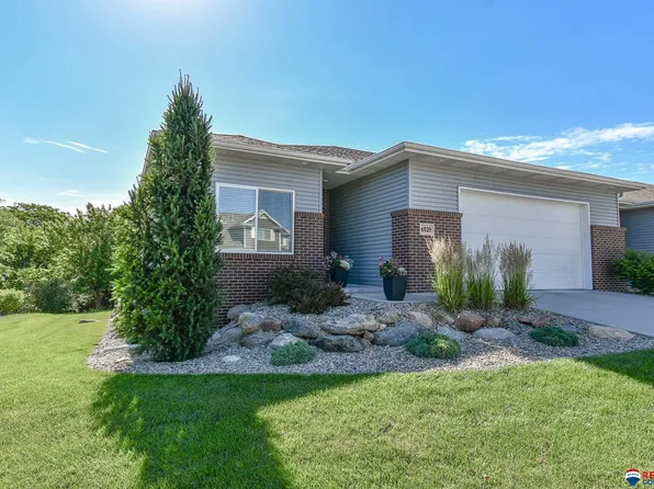 6520 S 59th Pl, Lincoln, NE 68516