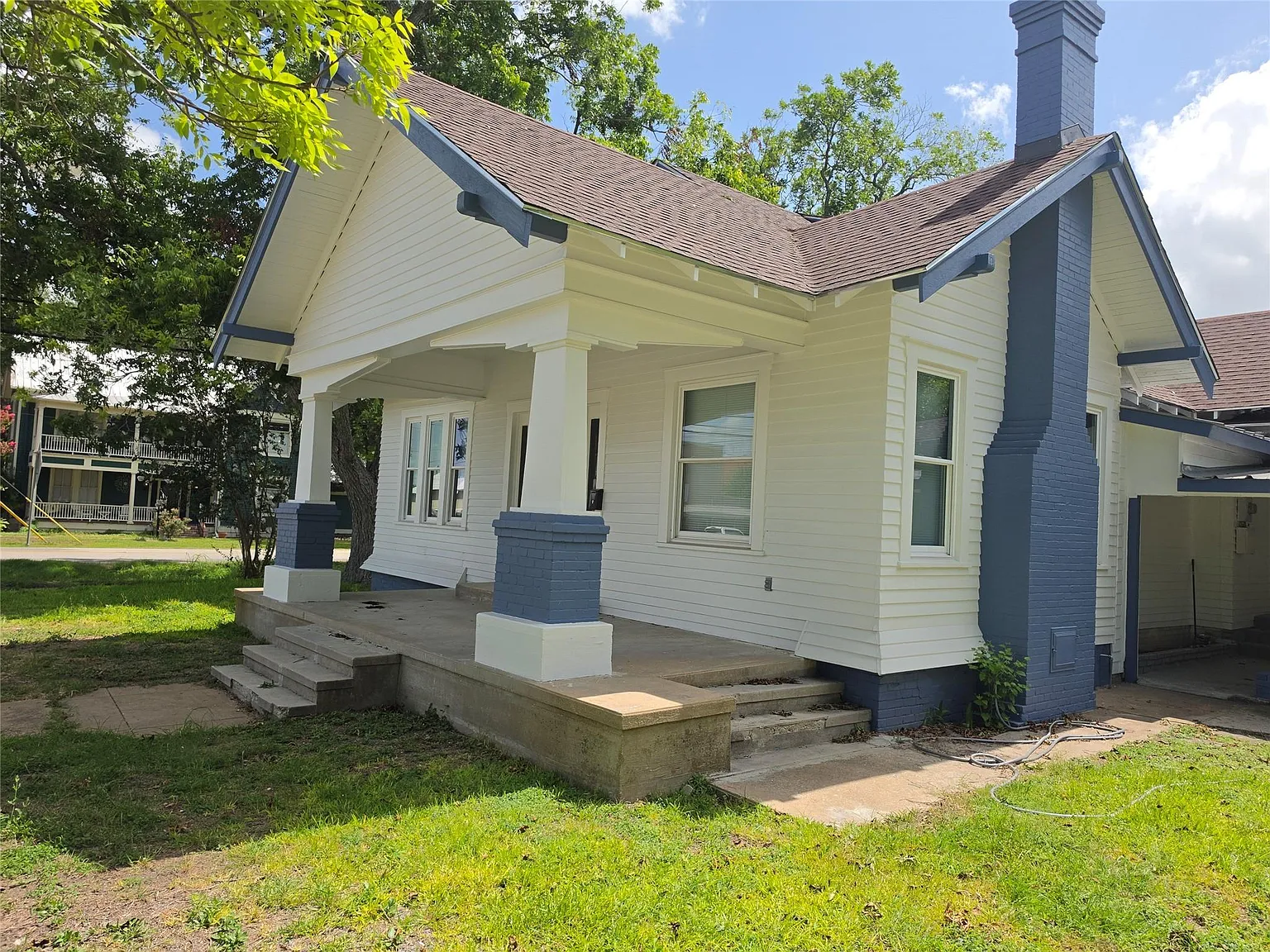 2 bed, 3.0 bath, 2596 sqft, $1,800 — Photo 3
