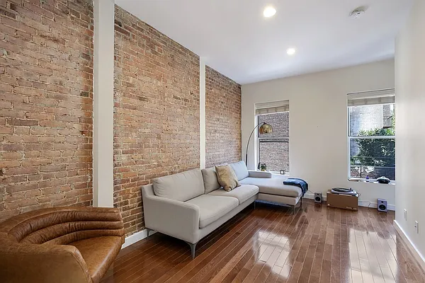 Rented by Corcoran | media 6