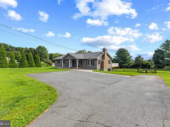 264 Woodcrest Rd, West Grove, PA 19390
