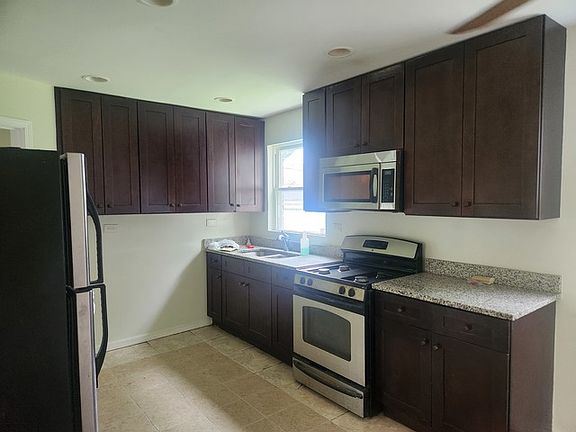 4th image of 2510 E 96th St