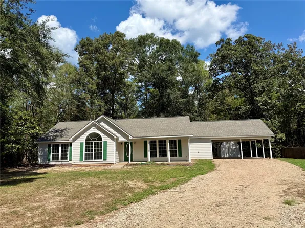 4413 Circle Square Dr, Mooringsport, LA 71060