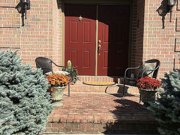 2nd image of 1570 Fisher Dr