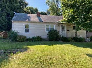 602 Barton St, Newton, IL 62448