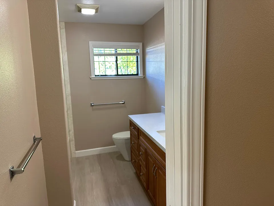 206 Lancaster Rd