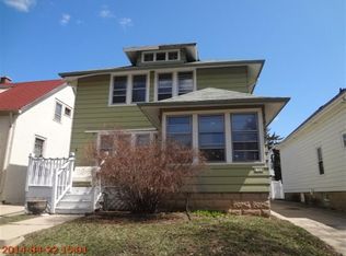 2124 N 63rd St, Wauwatosa, WI 53213