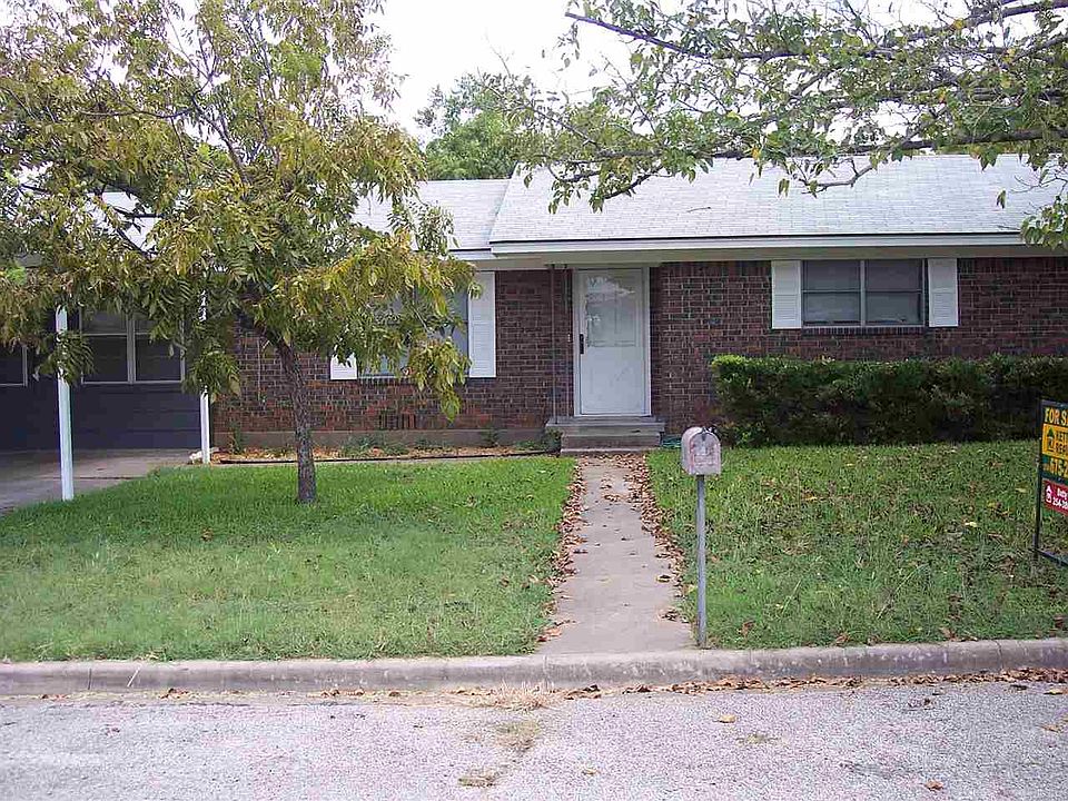 1st image of 906 S Avenue M