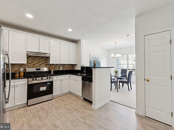 2nd image of 14413 Glencrest Cir #111