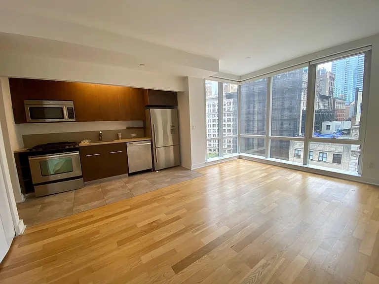 885 6th Ave #12D — Photo 5