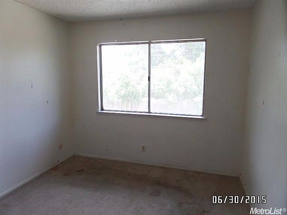 4th image of 2012 Benita Dr Unit 4