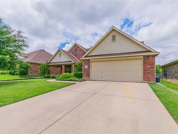 3rd image of 2608 Plains View Dr