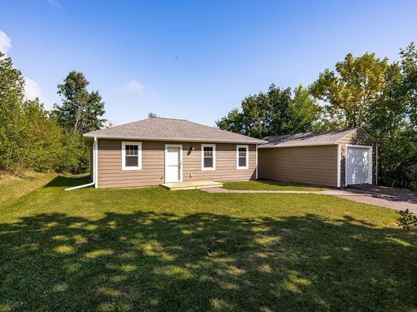 12 Davis Dr, Silver Bay, MN 55614