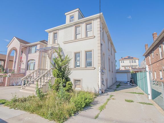 2nd image of 305 Norway Ave