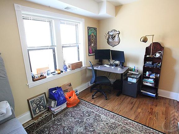 3rd image of 2838 N Francisco Ave #Two_-2b