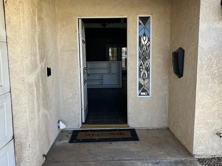 13210 Tamarisk Rd — Photo 2