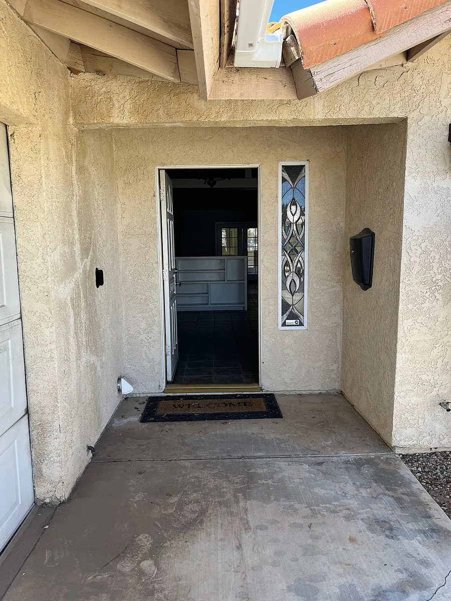 Building Photo - 13210 Tamarisk Rd