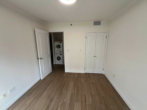 5th image of 132-27 41st Rd #3B