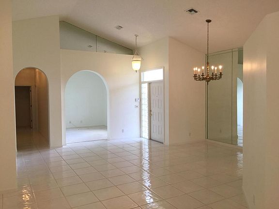 Foyer & Office