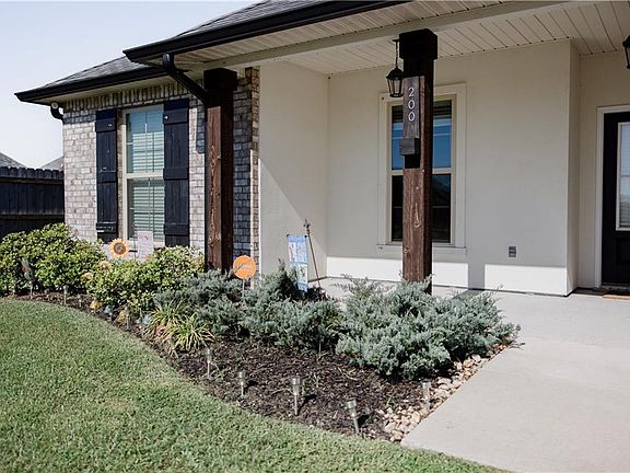 2nd image of 200 Cypress Bnd