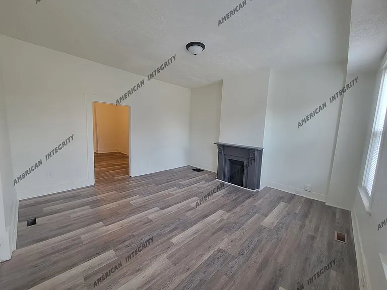 15 N Van Lear St — Photo 9