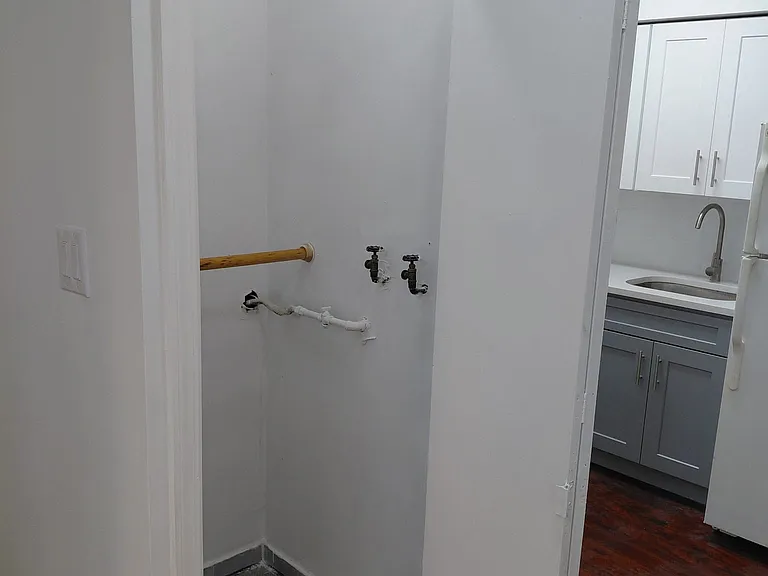 4654 Bedford Ave #1A — Photo 3