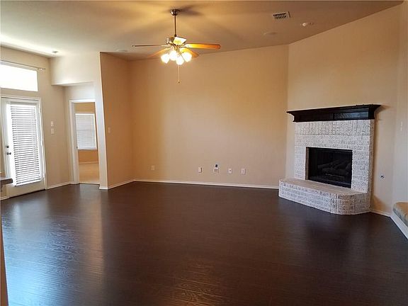 5th image of 1558 Bradford Trace Dr