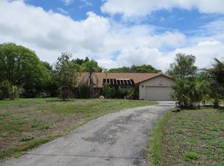 5372 Fern Dr, Weeki Wachee, FL 34607