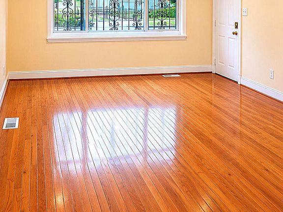 2nd image of 59 Galveston Pl SW APT 1