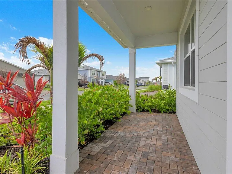 14391 SW Skye Dr — Photo 4