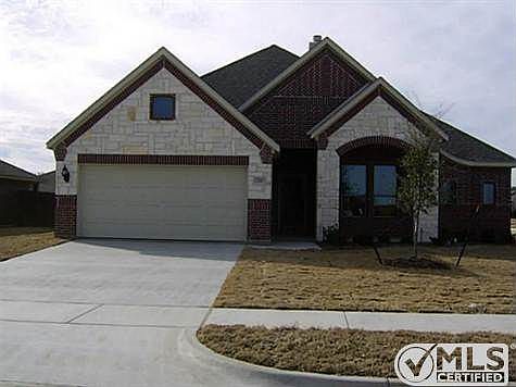 1st image of 700 Alexandria Ln