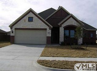 700 Alexandria Ln, Joshua, TX 76058